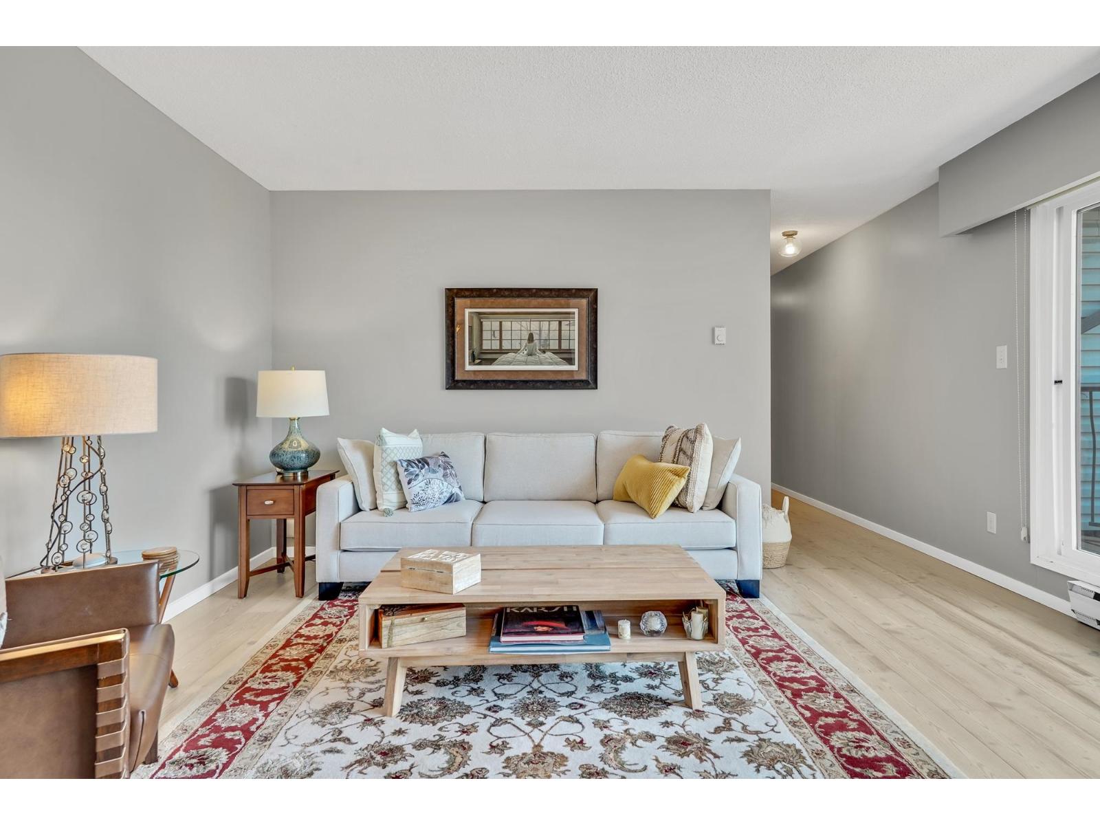 105 15041 PROSPECT AVENUE, White Rock