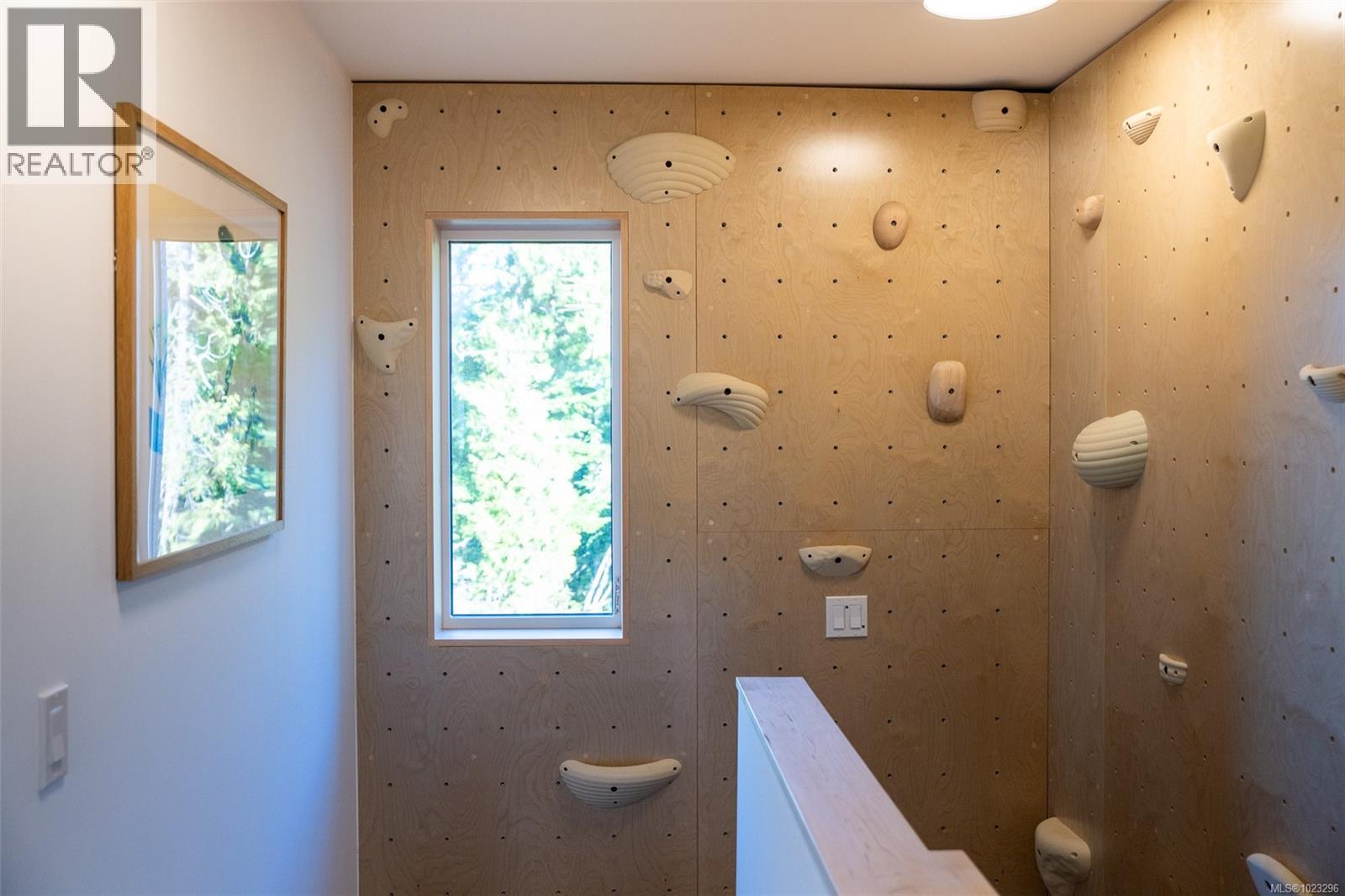 15 1782 St. Jacques Blvd, Ucluelet