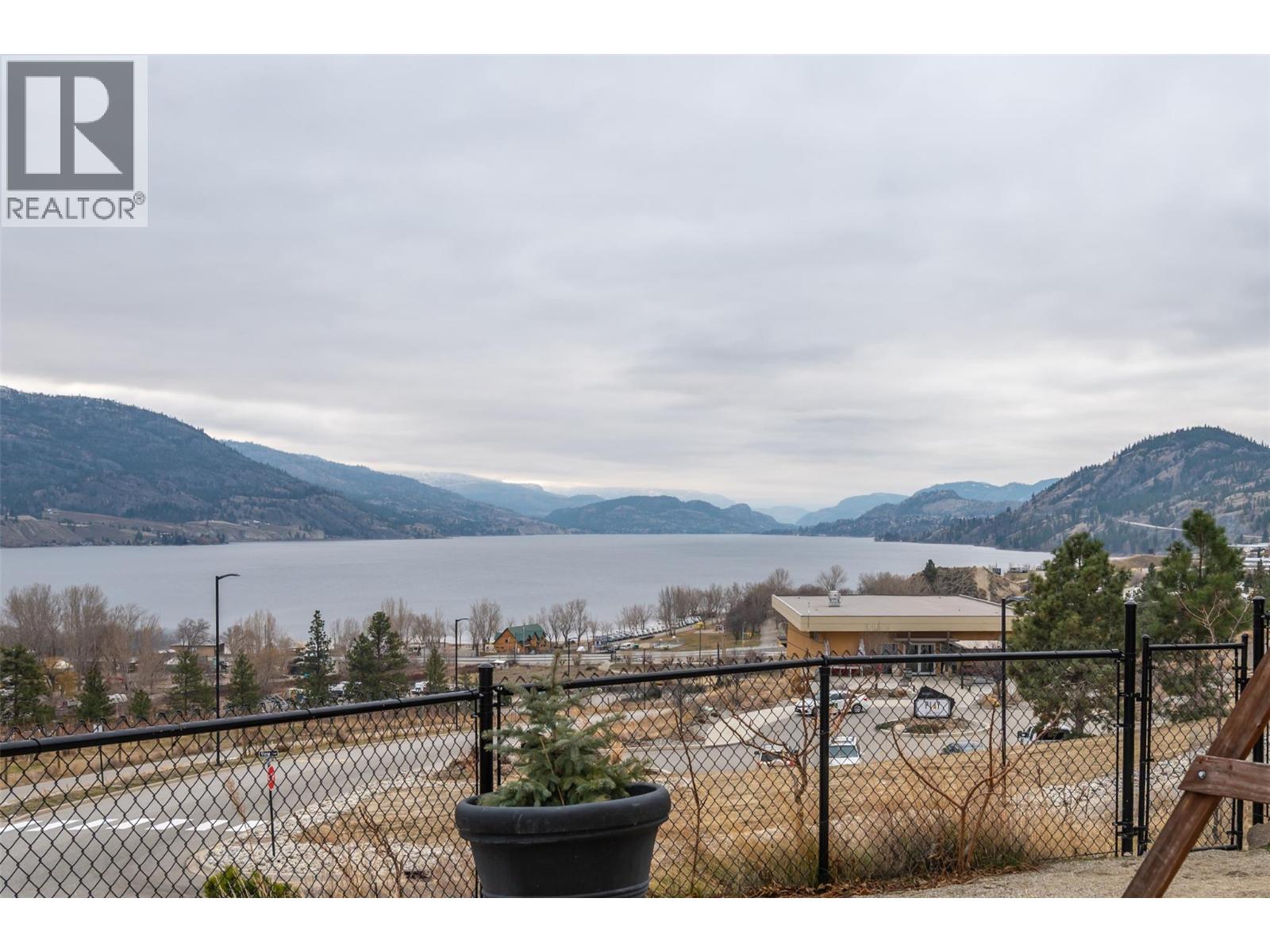 118 View Place, Penticton