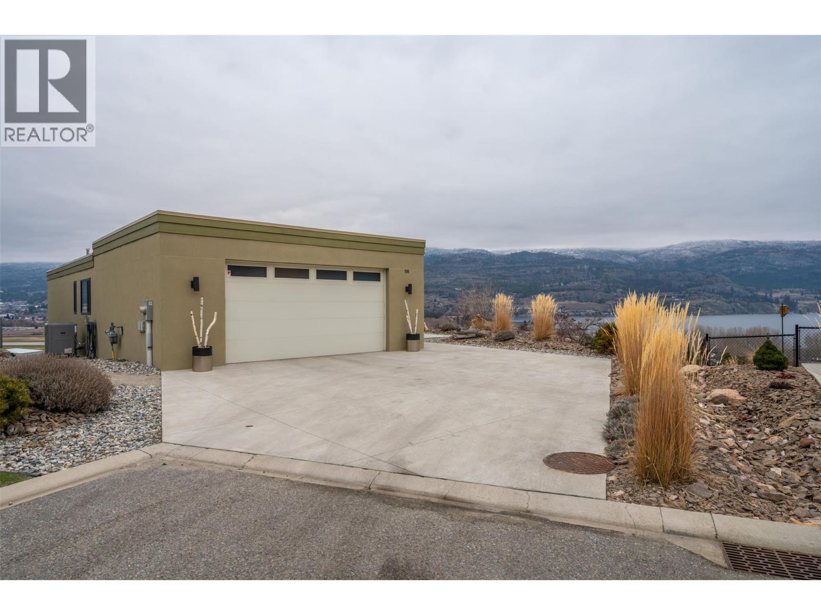 118 View Place, Penticton
