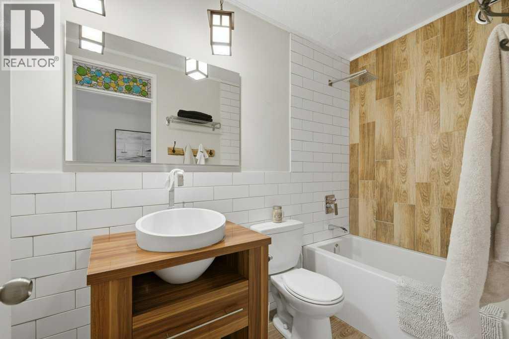 Single Family House Bungalow for Sale in  Hunterplain Hill NW Huntington Hills Calgary 