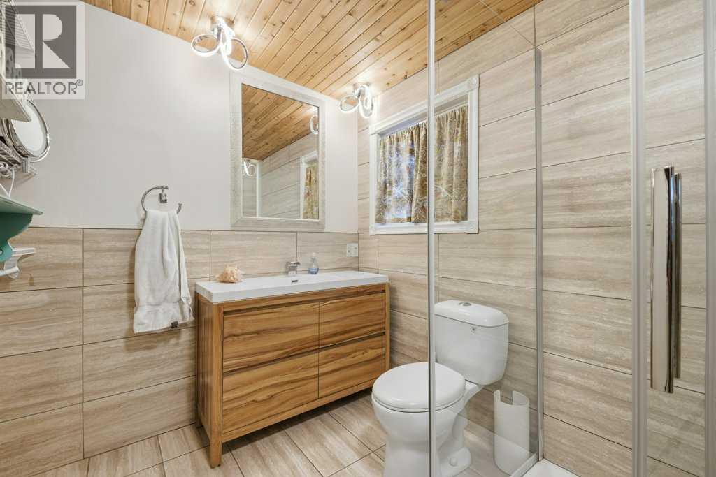 Single Family House Bungalow for Sale in  Hunterplain Hill NW Huntington Hills Calgary 