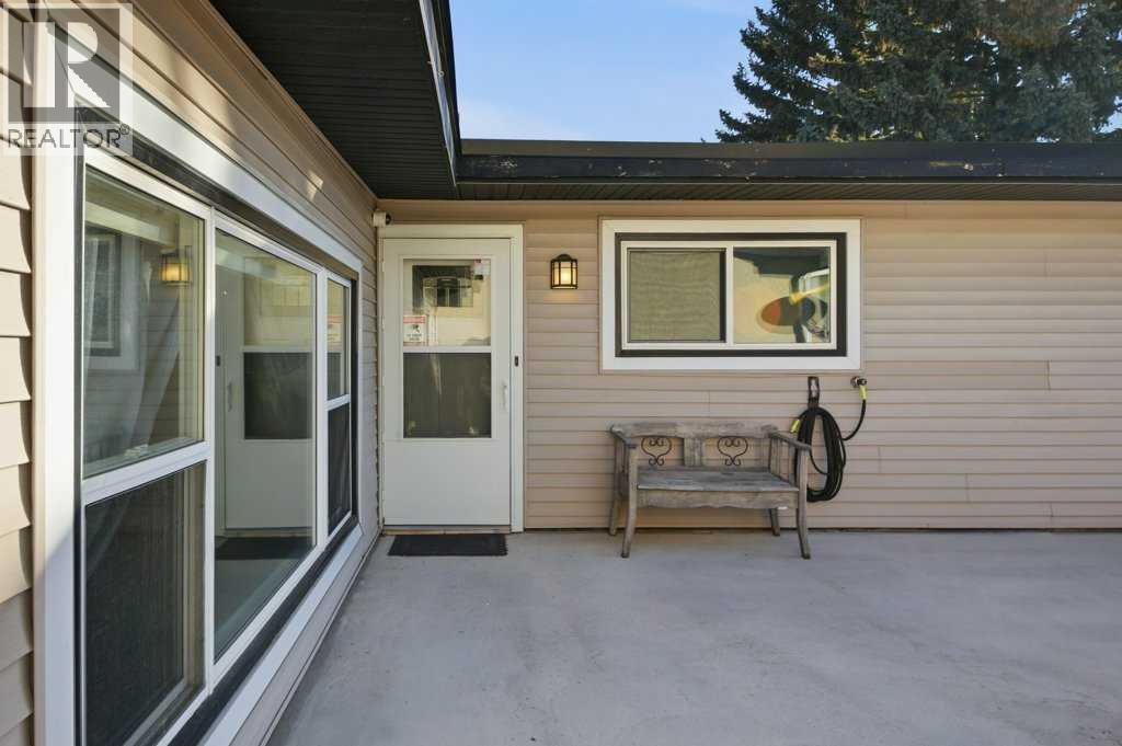 Single Family House Bungalow for Sale in  Hunterplain Hill NW Huntington Hills Calgary 