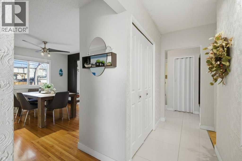 Single Family House Bungalow for Sale in  Hunterplain Hill NW Huntington Hills Calgary 