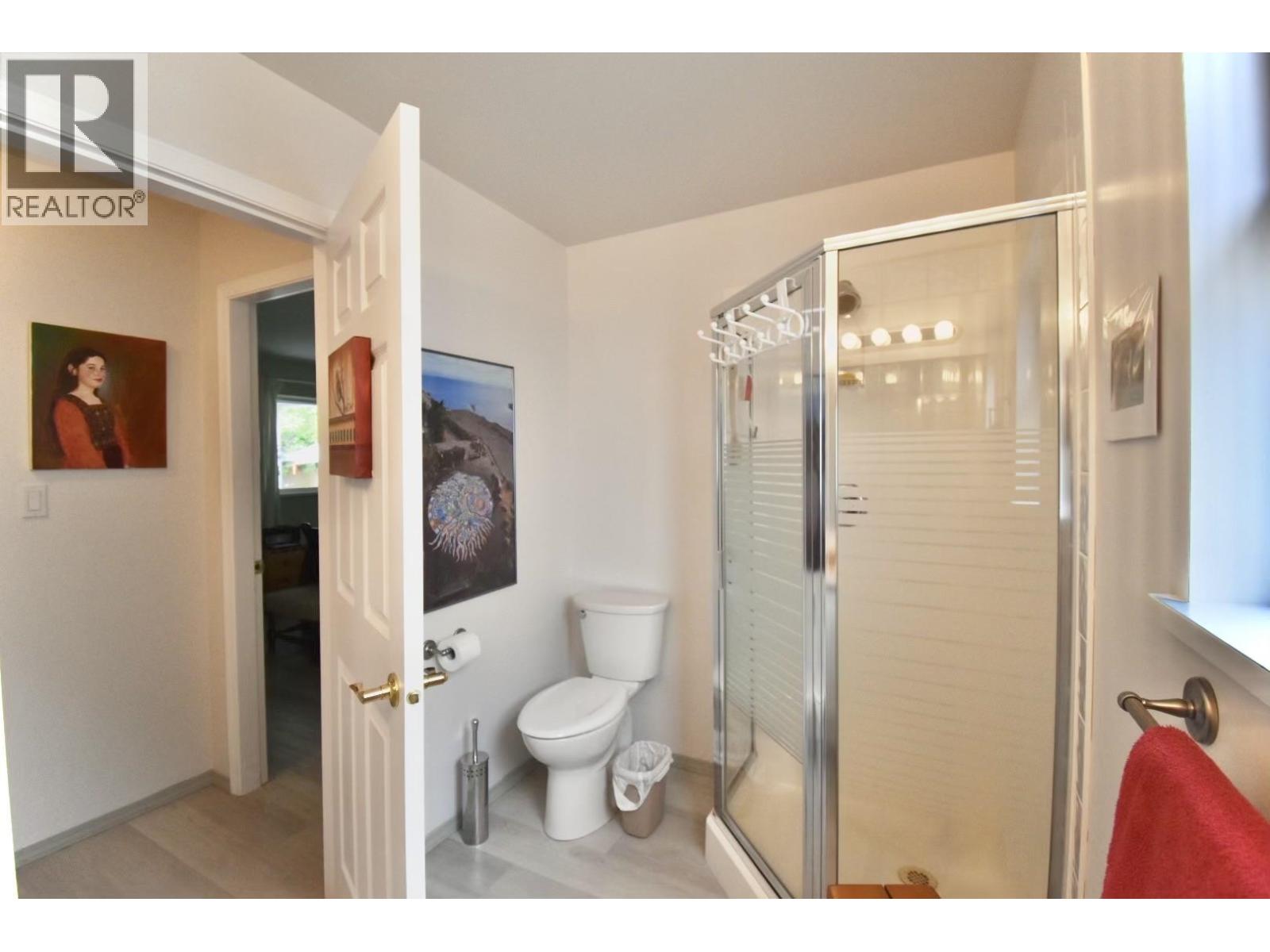 22 535 SHAW ROAD, Gibsons