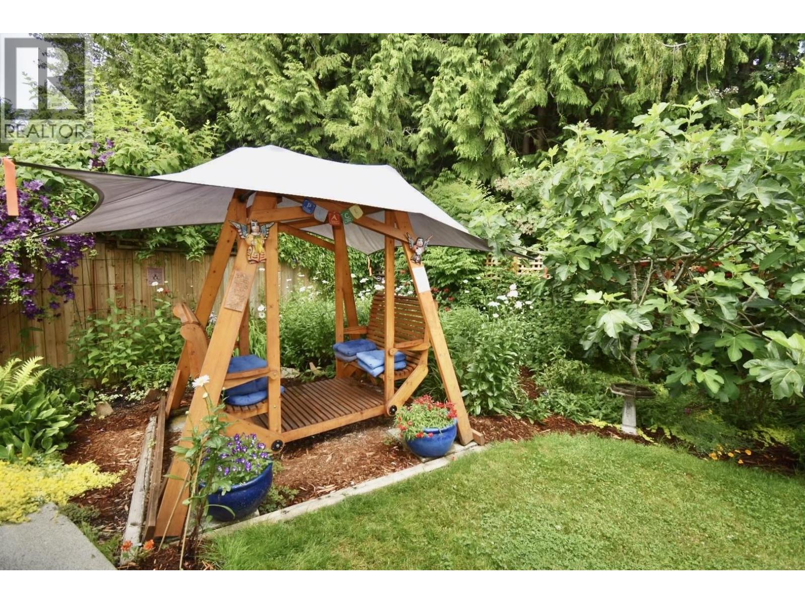 22 535 SHAW ROAD, Gibsons