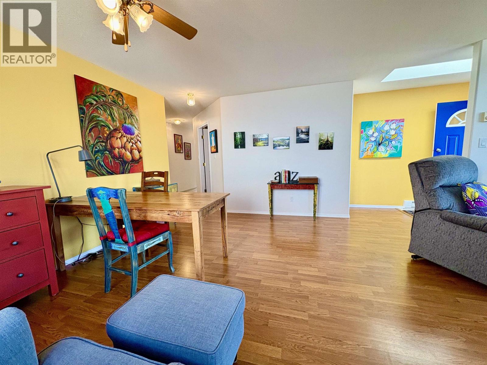 22 535 SHAW ROAD, Gibsons