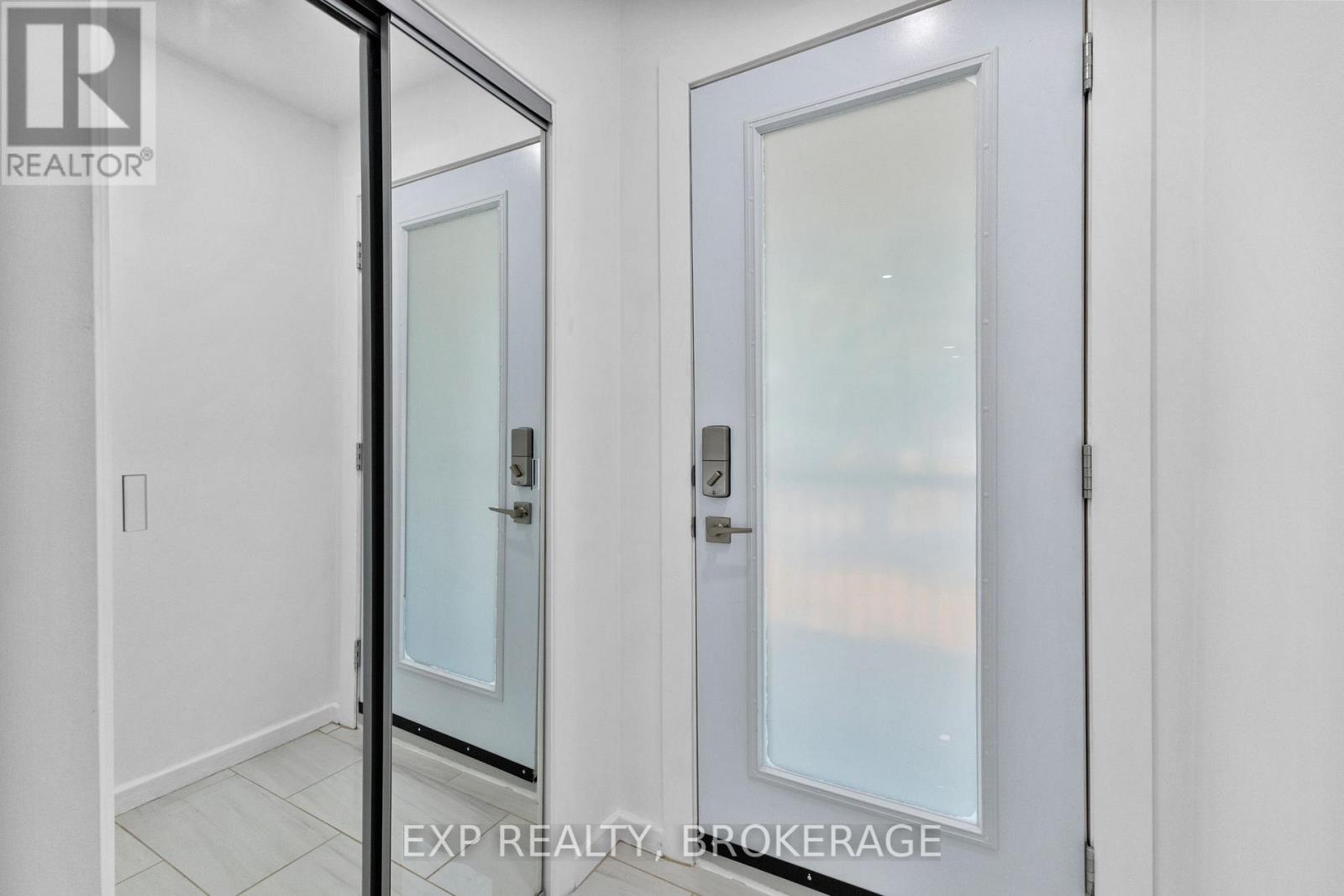 1502 FARNSWORTH AVENUE - 3