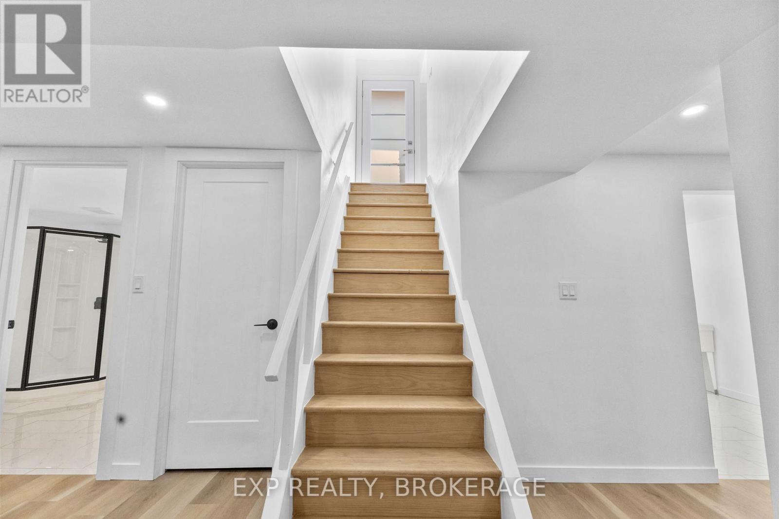 1502 FARNSWORTH AVENUE - 29