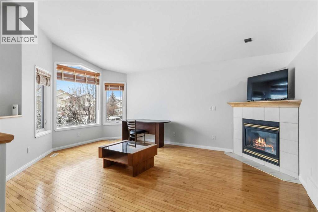 213 Diefenbaker Drive, Fort McMurray