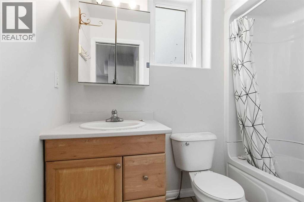 213 Diefenbaker Drive, Fort McMurray