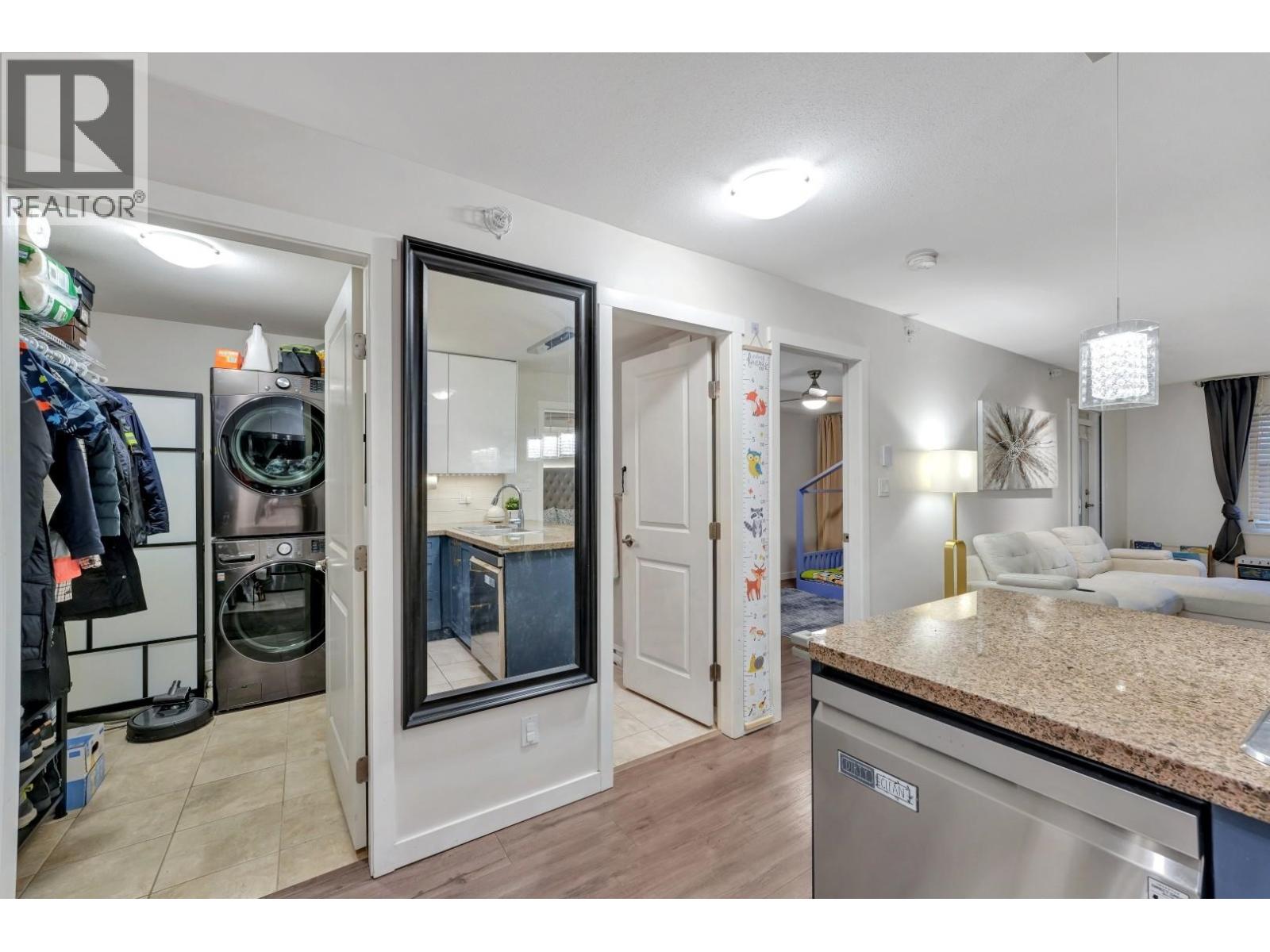 PH6 2373 ATKINS AVENUE, Port Coquitlam