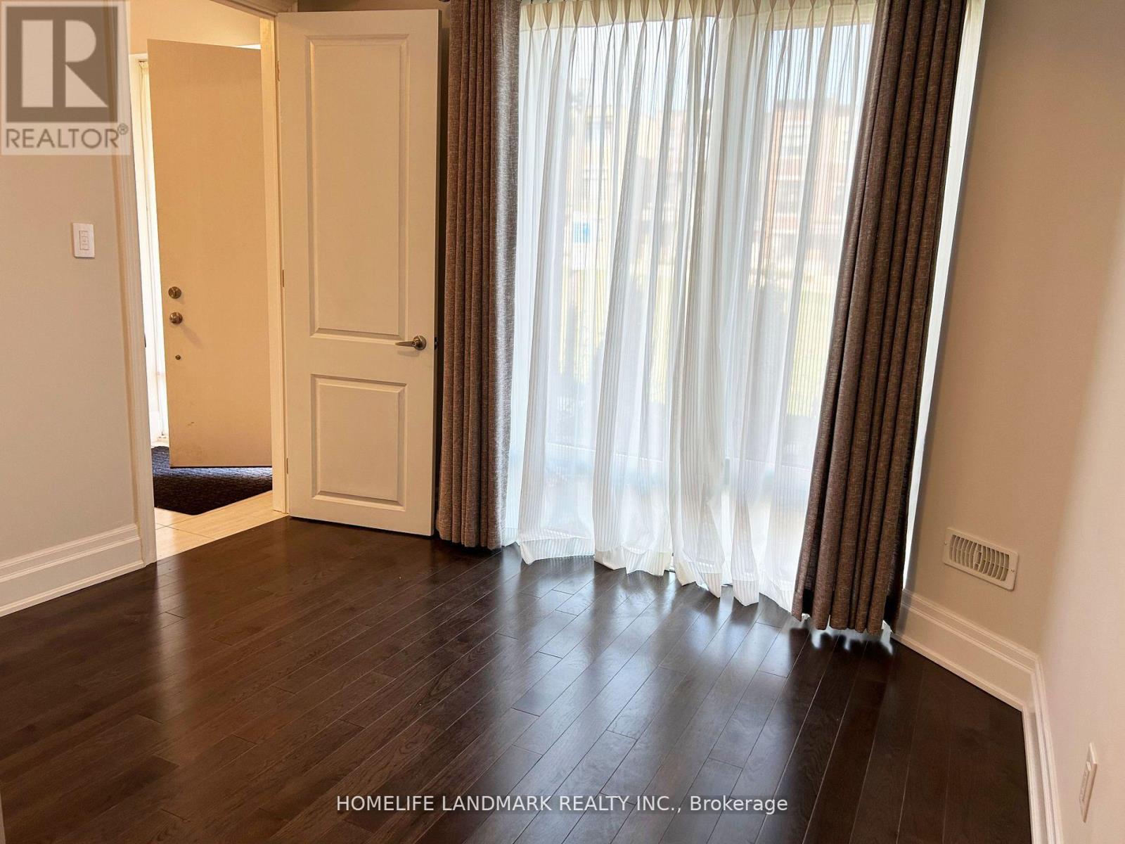 Single Family House for Sale in  HERIOT PLACE Vaughan (Patterson) 