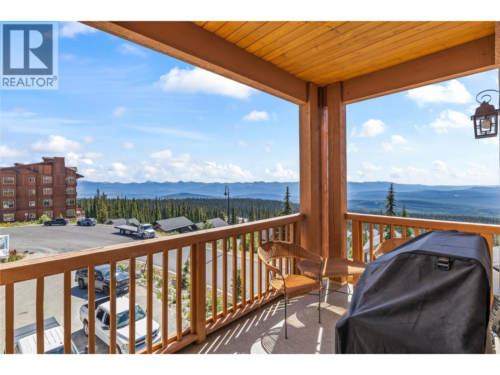 308/308A 255 Feathertop Way, Big White