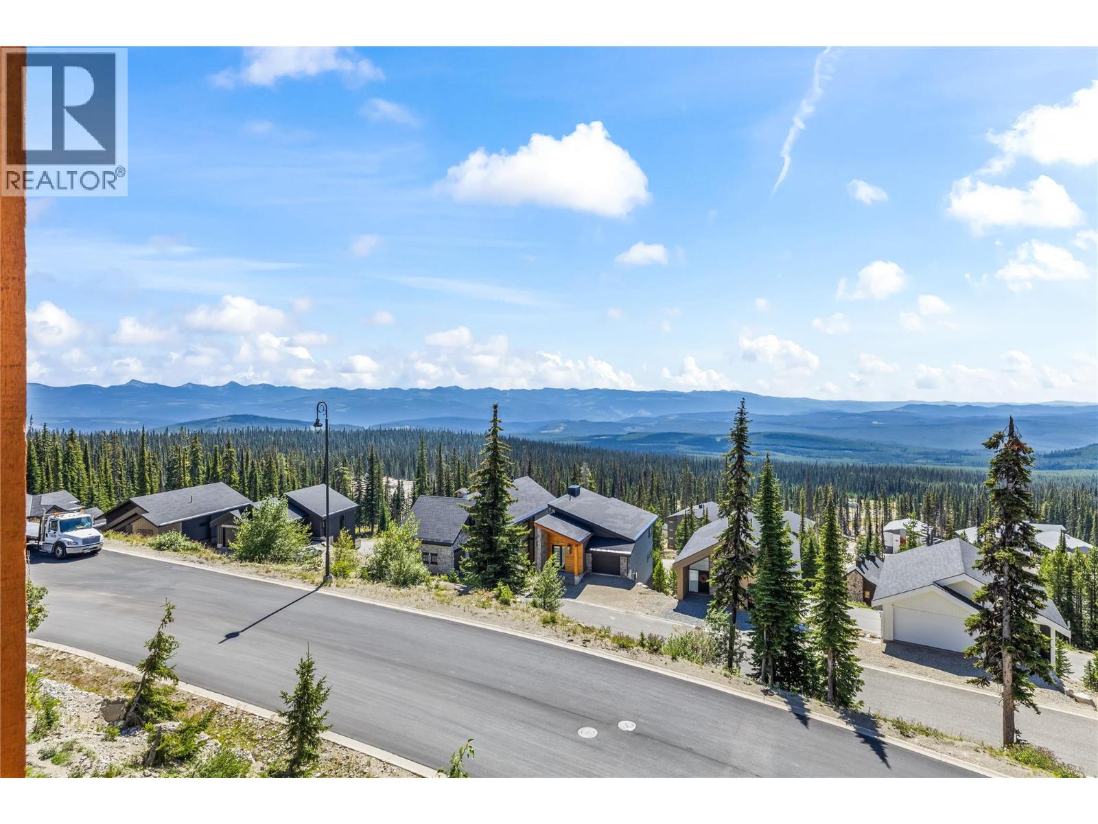 308/308A 255 Feathertop Way, Big White