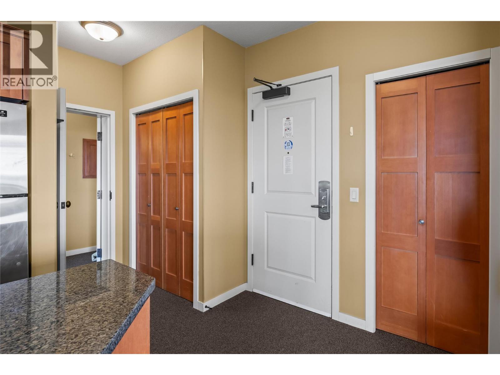 308/308A 255 Feathertop Way, Big White