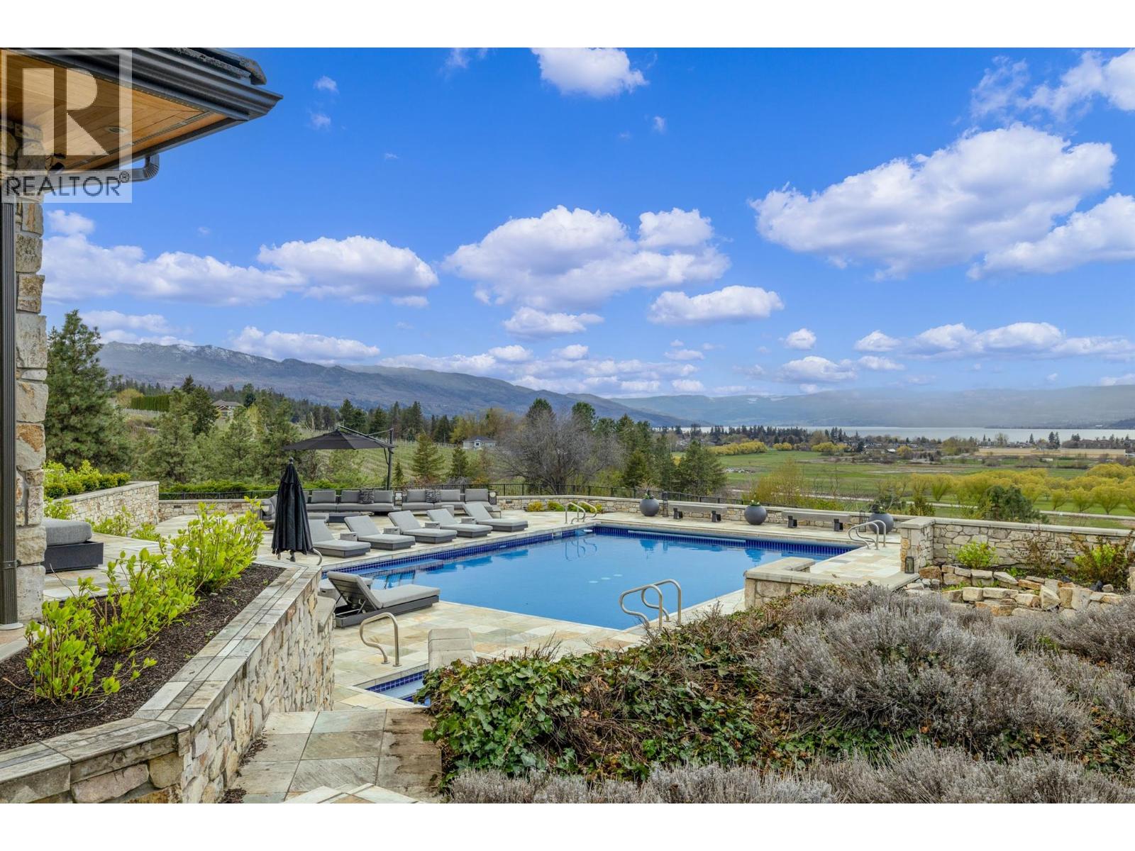  4040 Casorso Road, Kelowna