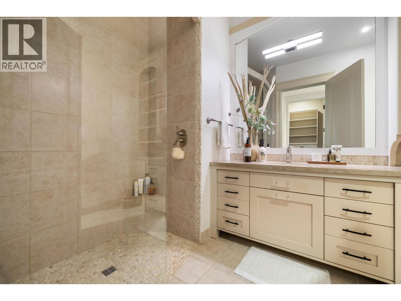  4040 Casorso Road, Kelowna