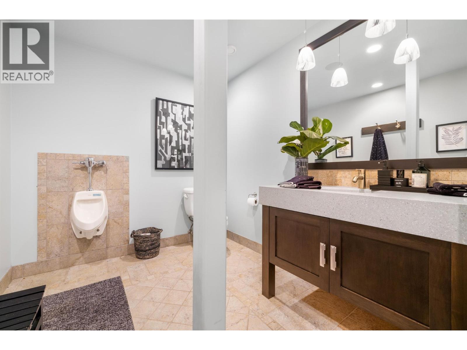  4040 Casorso Road, Kelowna