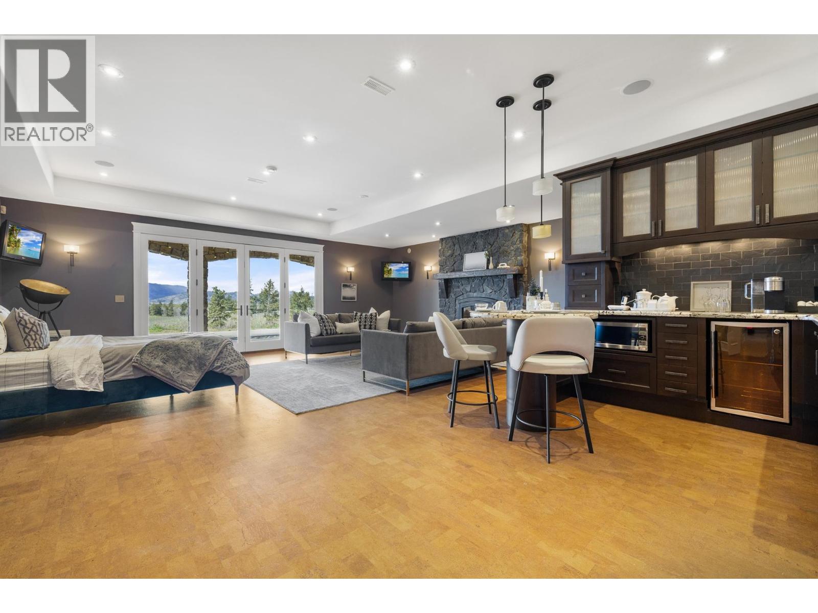  4040 Casorso Road, Kelowna