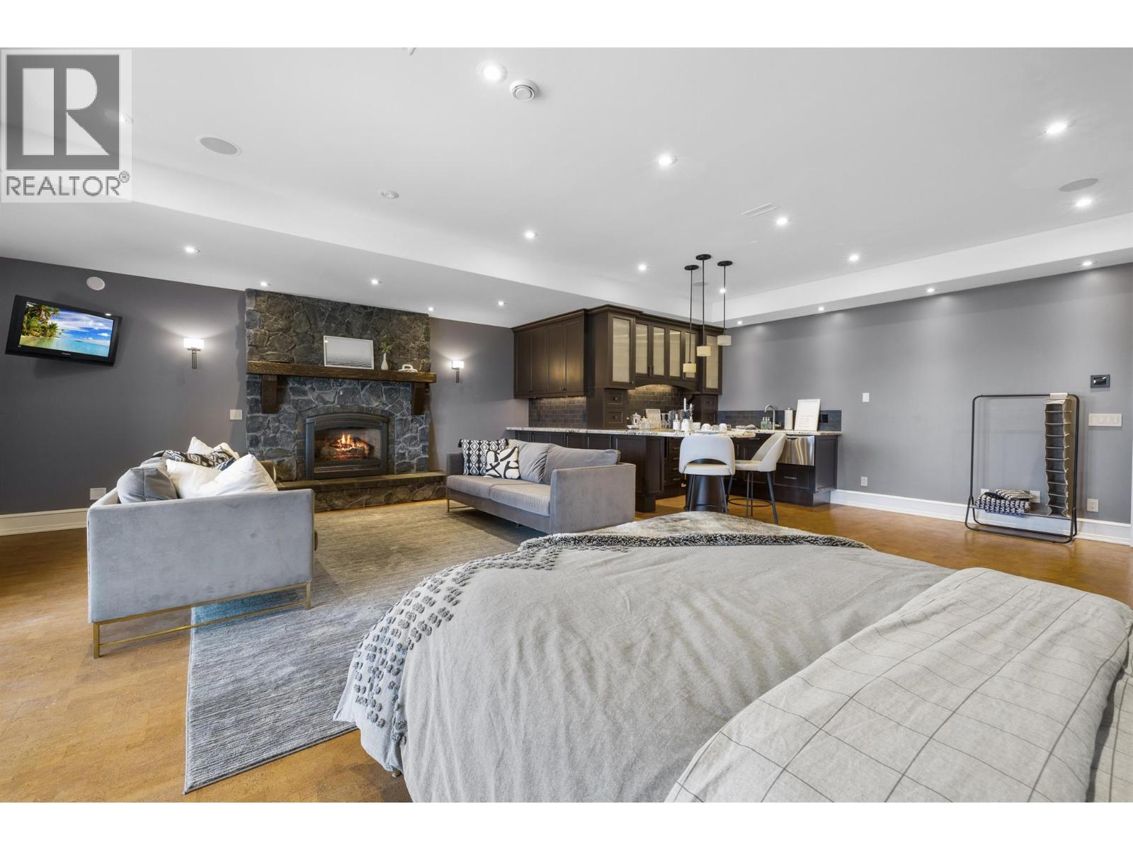  4040 Casorso Road, Kelowna