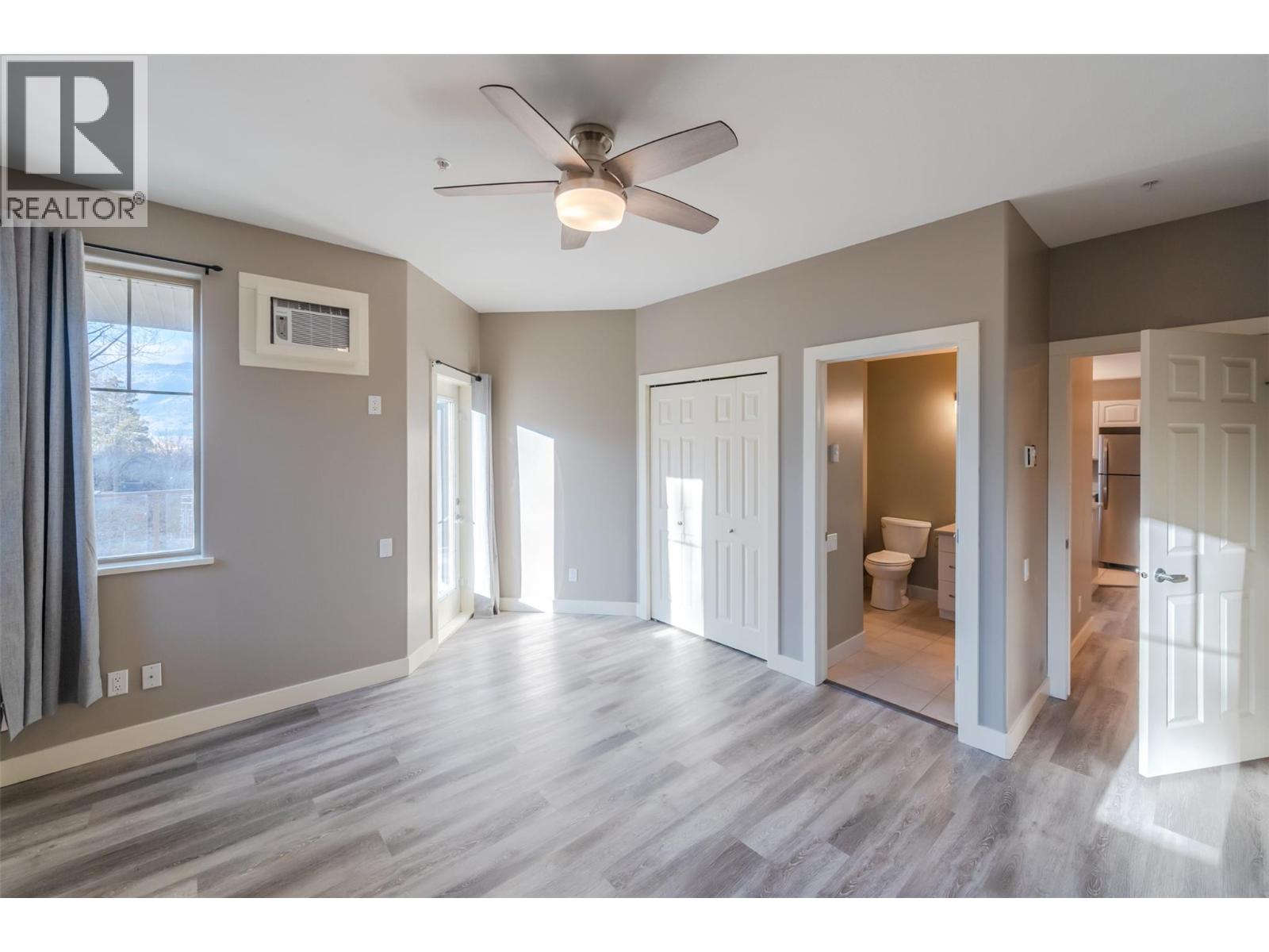 921 SPILLWAY Road Unit# 208A, Oliver