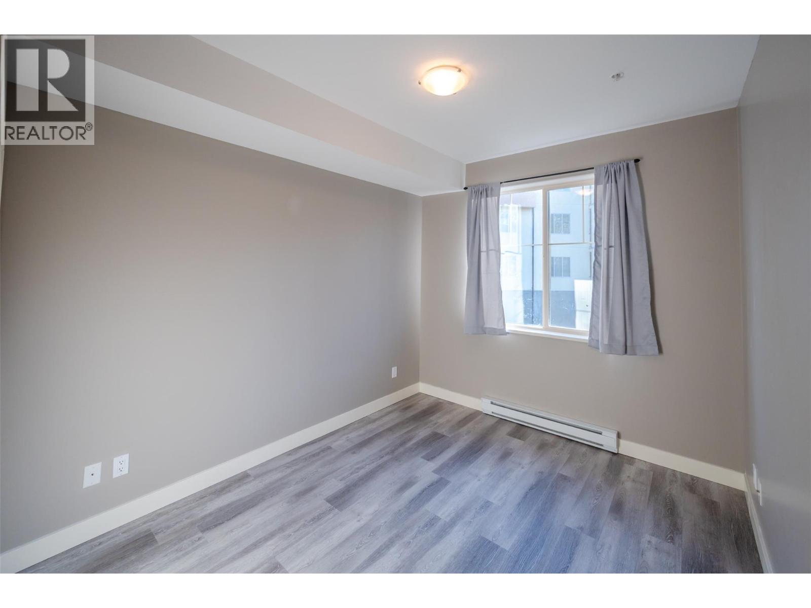 921 SPILLWAY Road Unit# 208A, Oliver