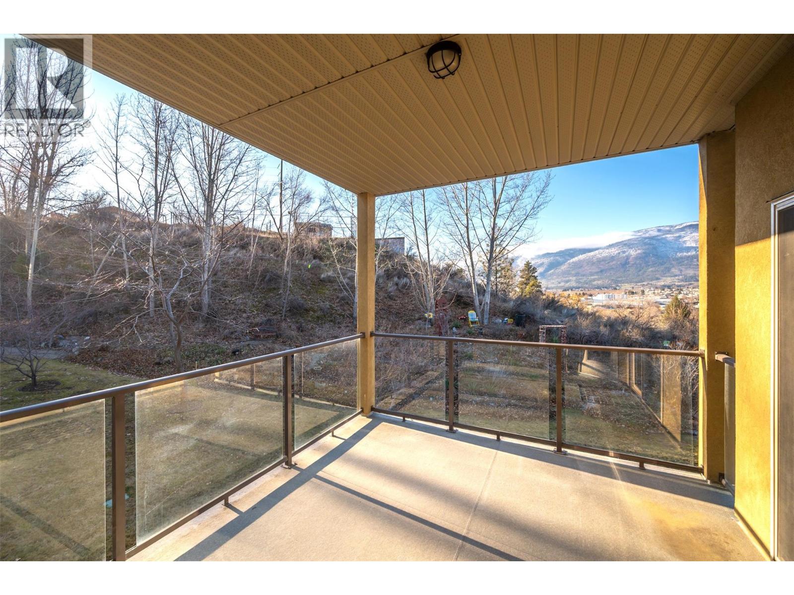 921 SPILLWAY Road Unit# 208A, Oliver