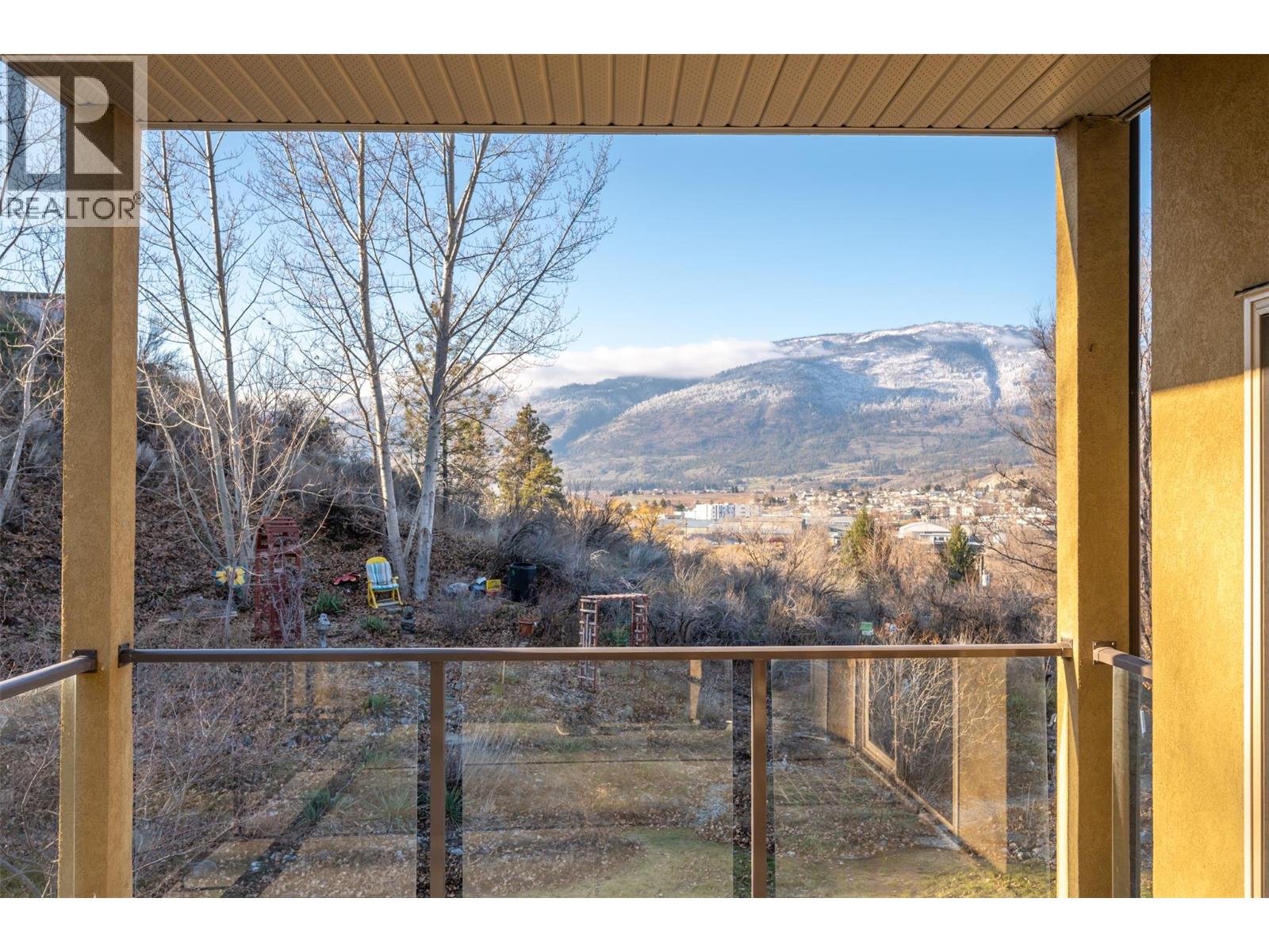 921 SPILLWAY Road Unit# 208A, Oliver