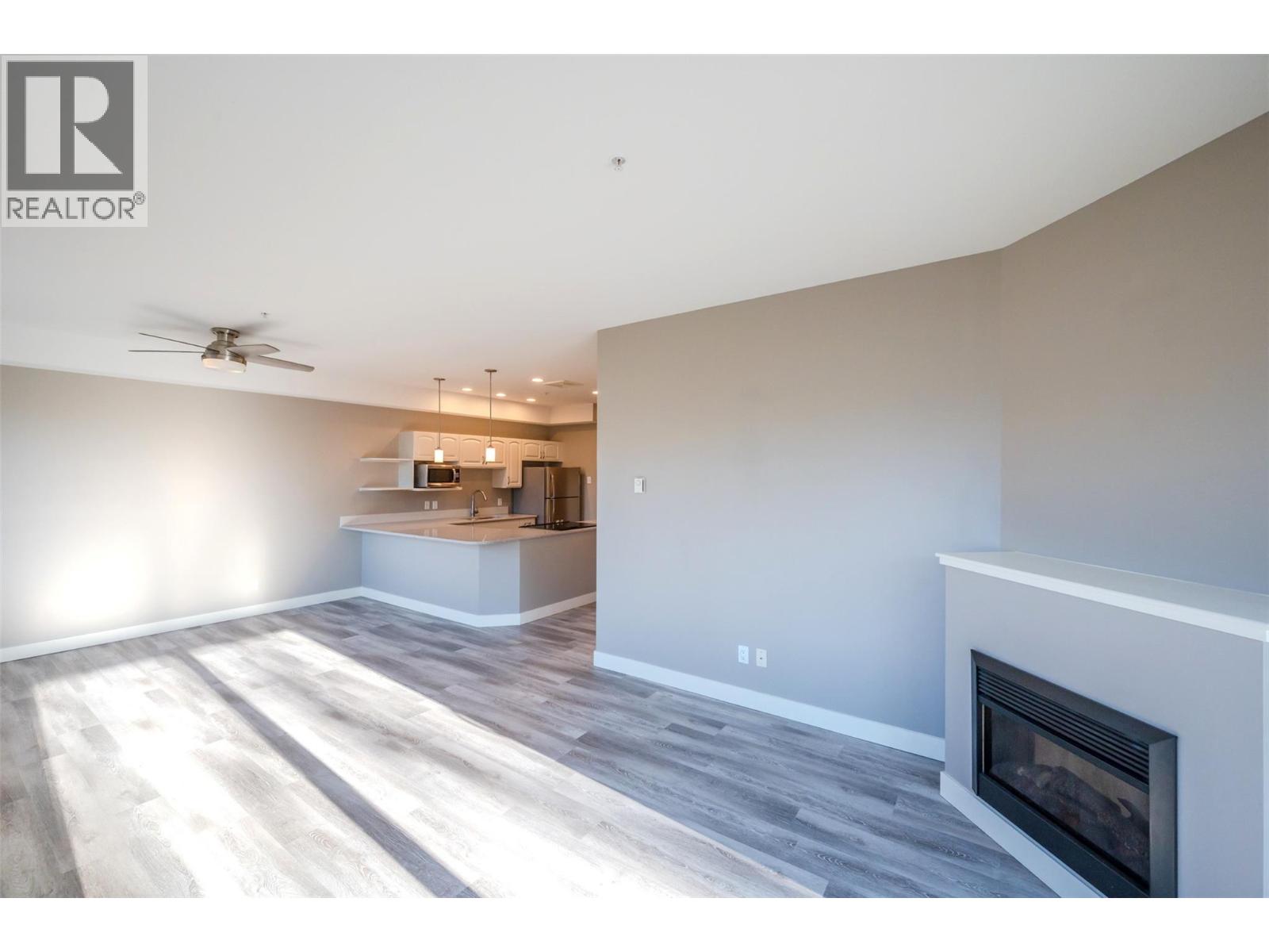 921 SPILLWAY Road Unit# 208A, Oliver