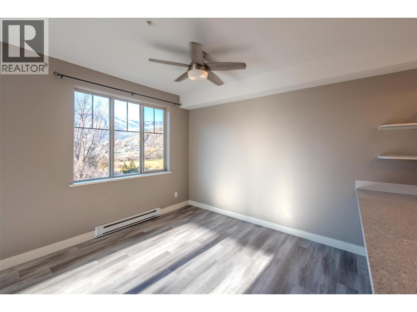 921 SPILLWAY Road Unit# 208A, Oliver