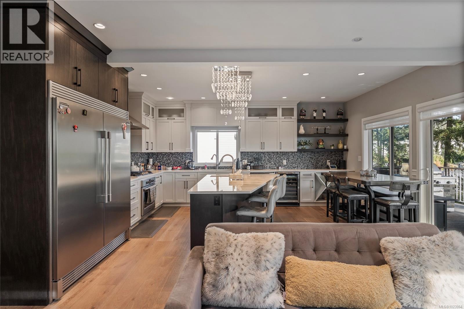 25 Tuzo Crt, View Royal