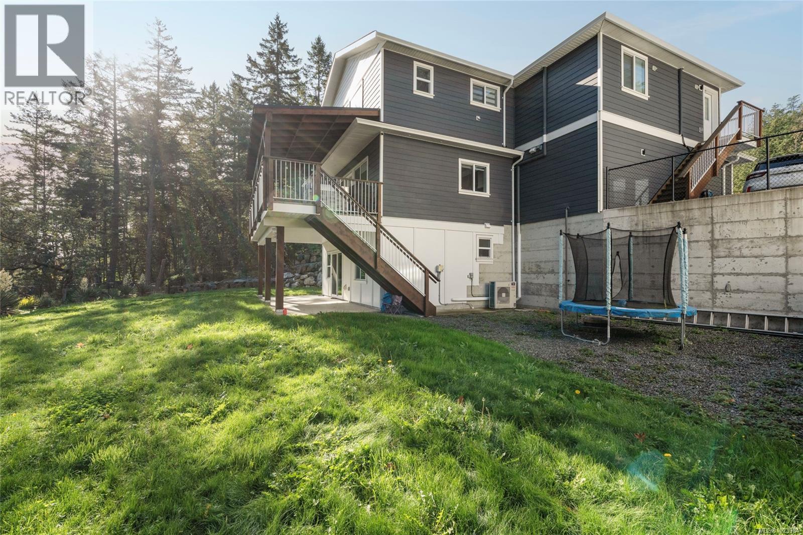 25 Tuzo Crt, View Royal