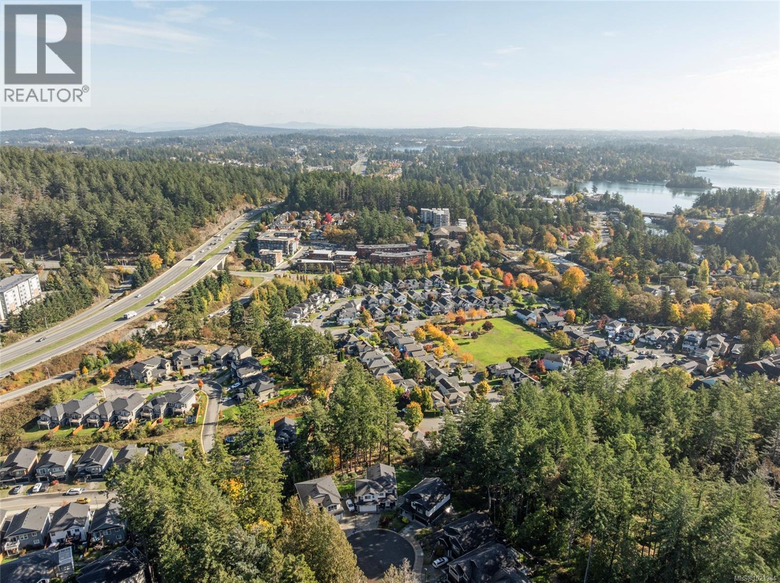 25 Tuzo Crt, View Royal