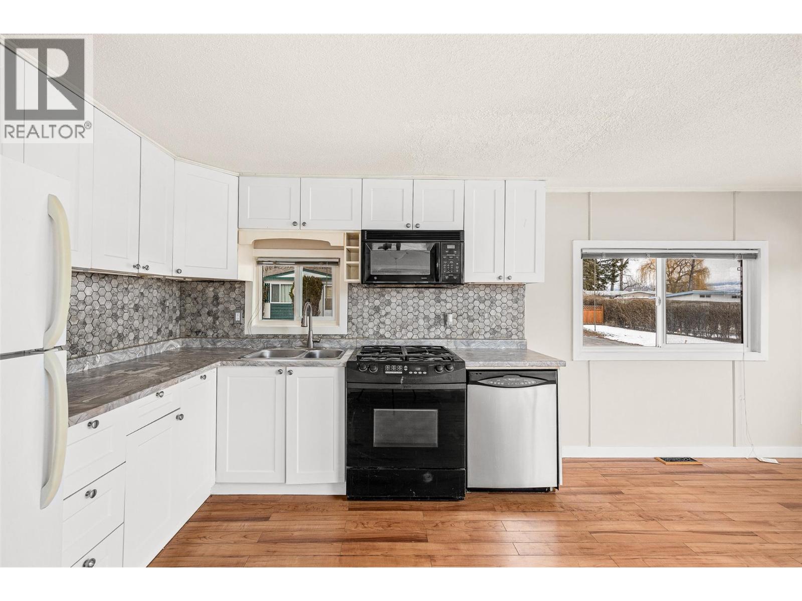 12 1881 Boucherie Road, Westbank