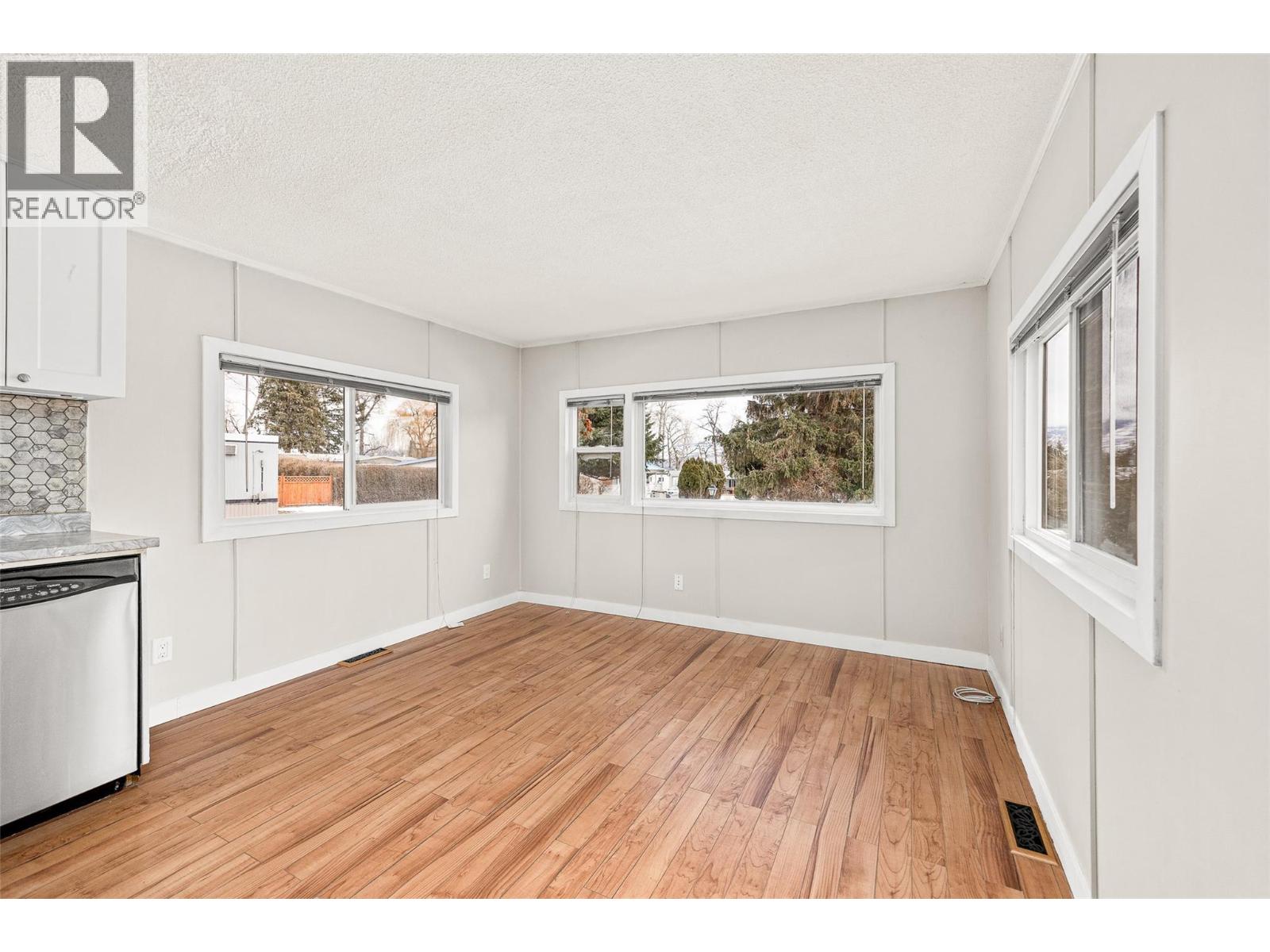 12 1881 Boucherie Road, Westbank