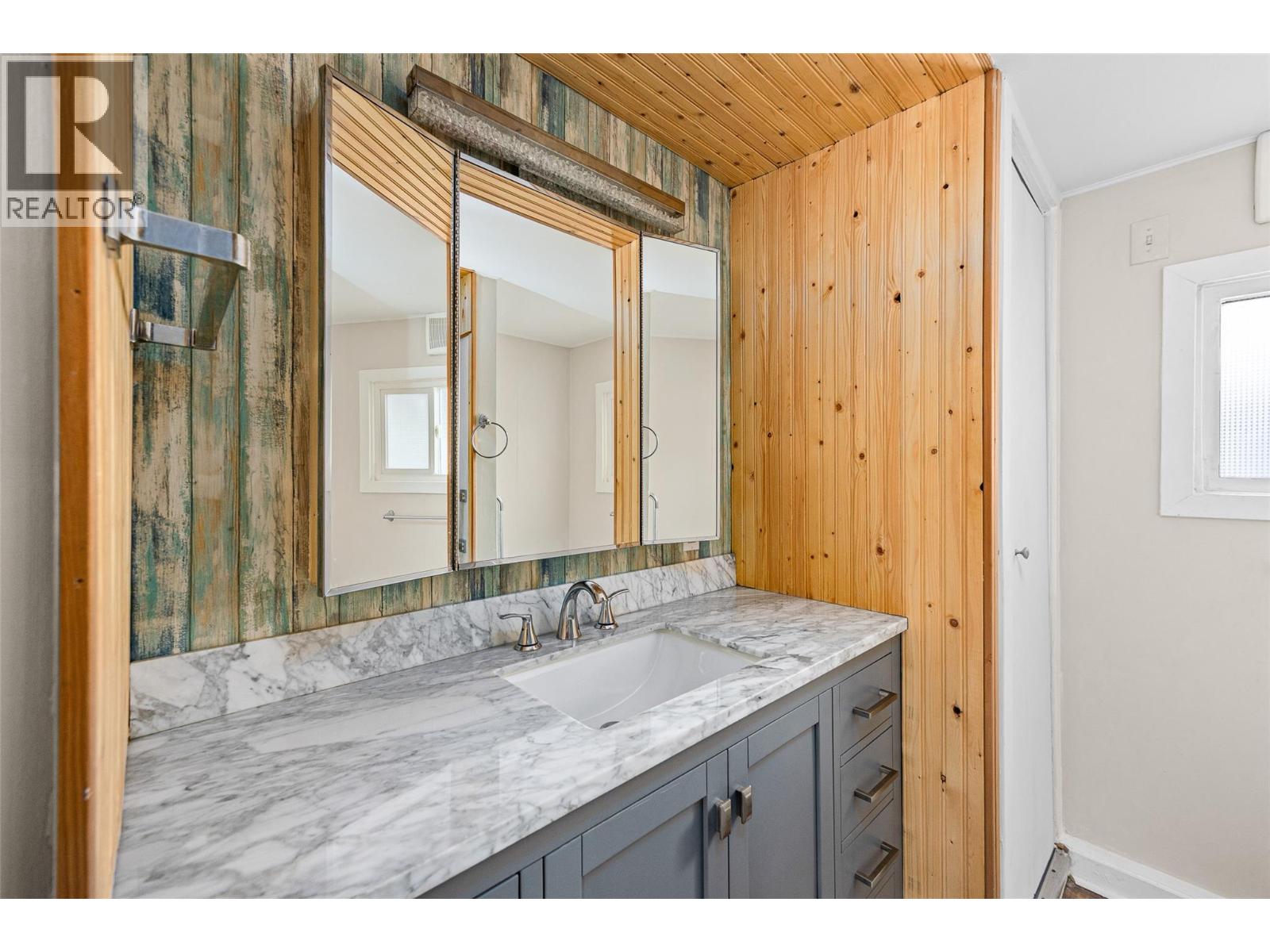 12 1881 Boucherie Road, Westbank