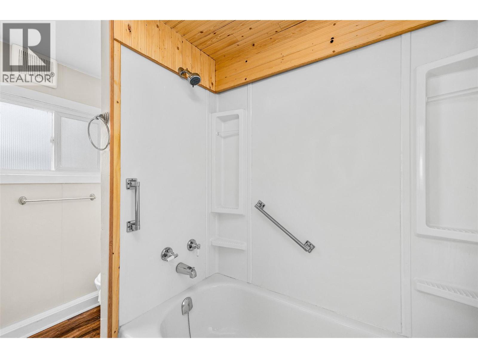 12 1881 Boucherie Road, Westbank