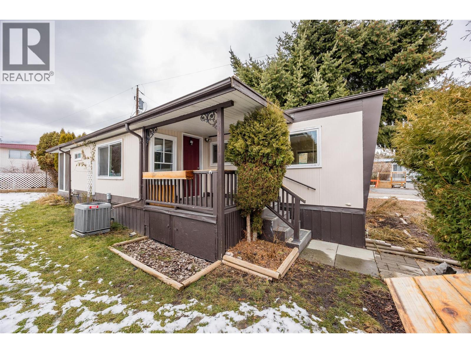 12 1881 Boucherie Road, Westbank