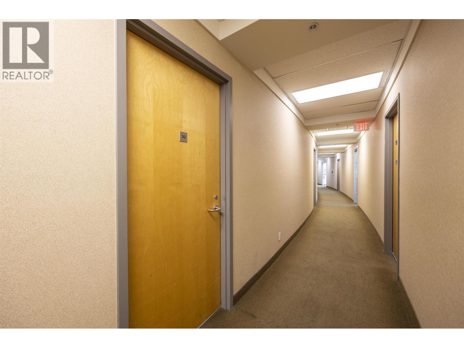 Office in Burnaby - Image 7