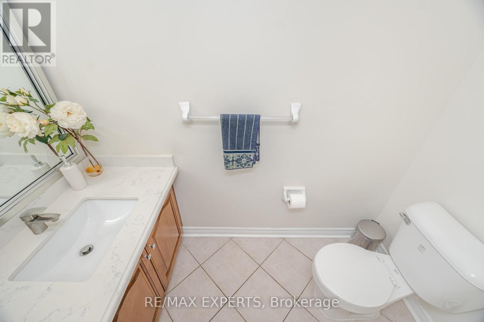 Single Family House for Sale in  HILLSIDE DRIVE Brampton (Westgate) 