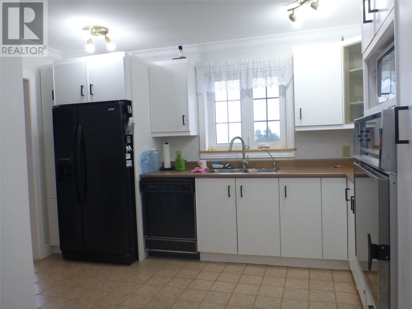 221 Marine Drive - 21