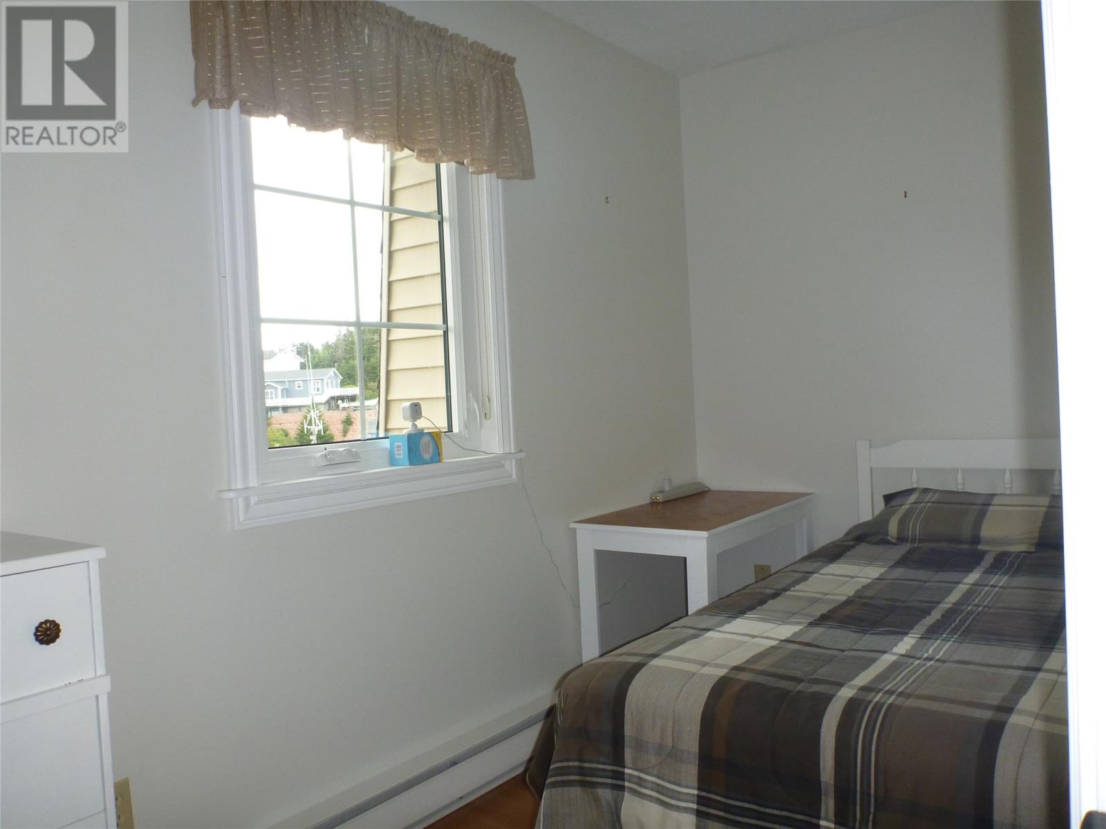 221 Marine Drive - 31