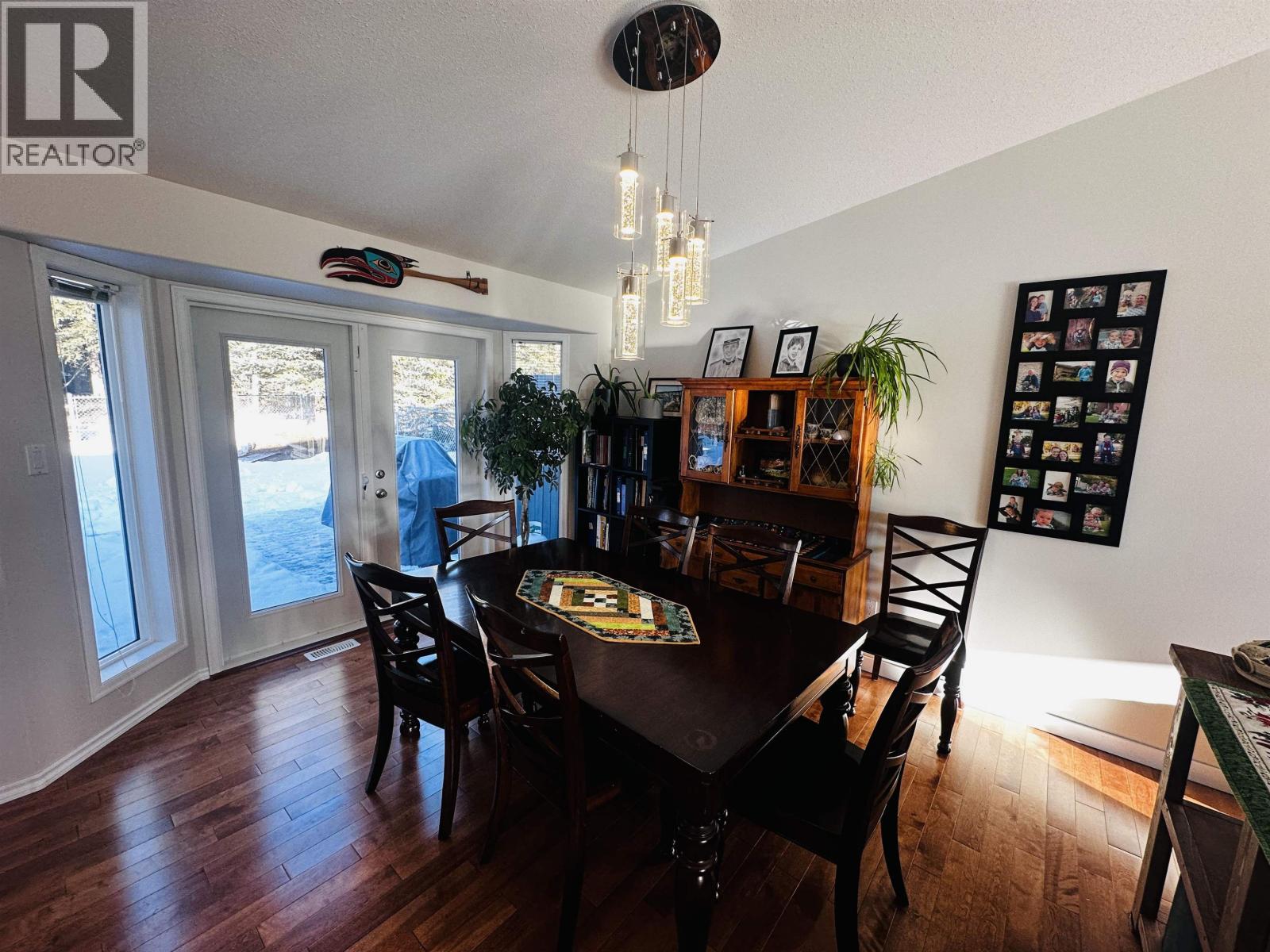 515 9TH AVENUE, Burns Lake