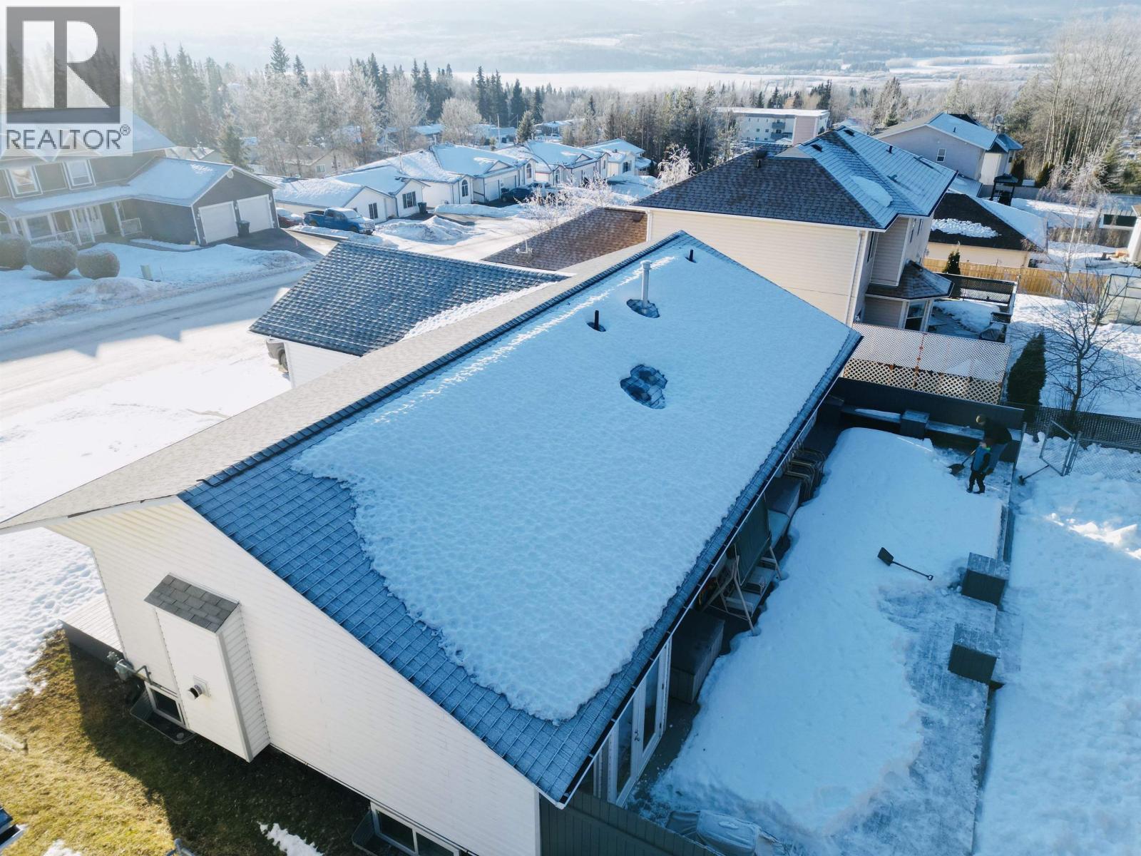 515 9TH AVENUE, Burns Lake