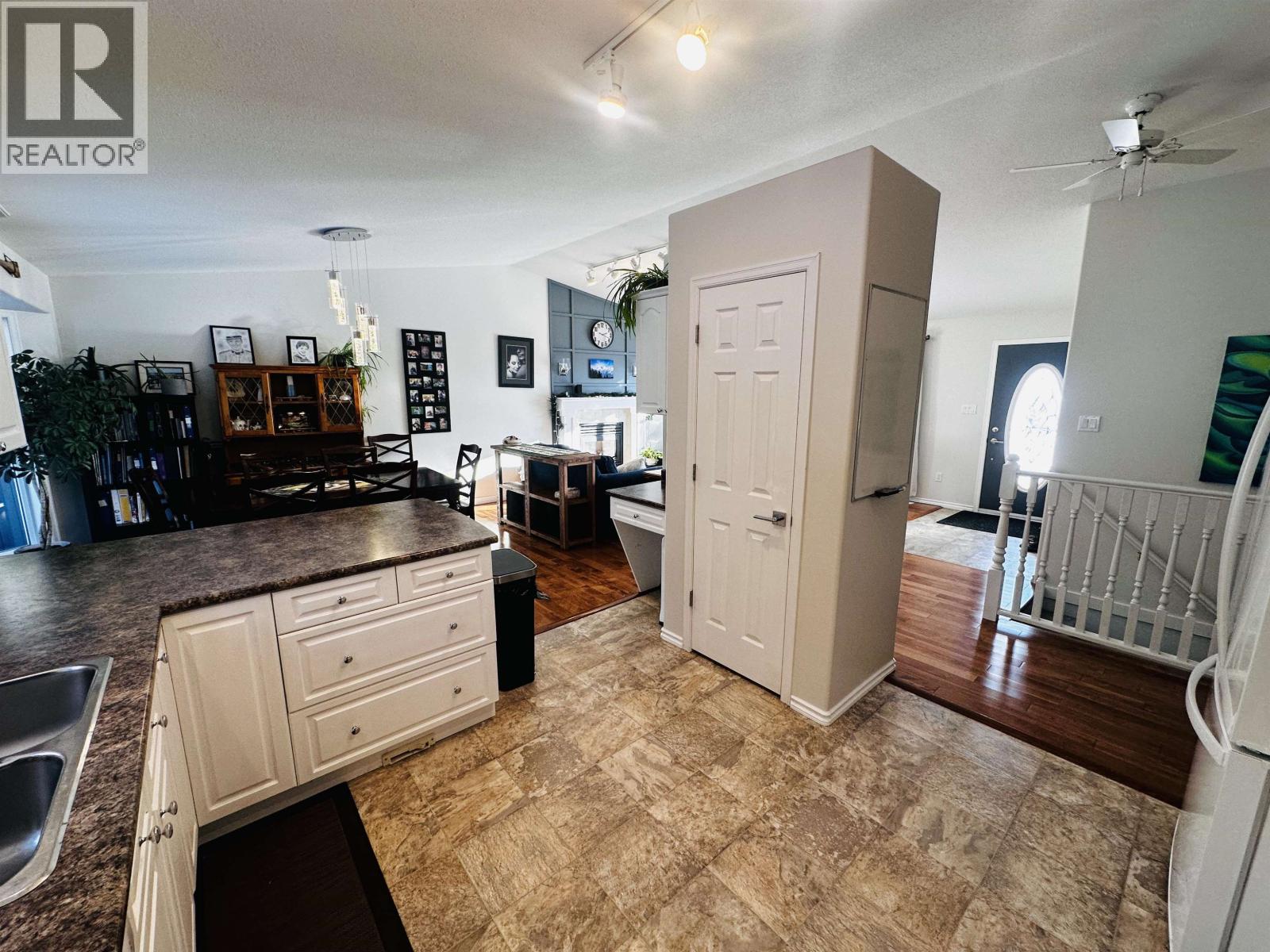 515 9TH AVENUE, Burns Lake