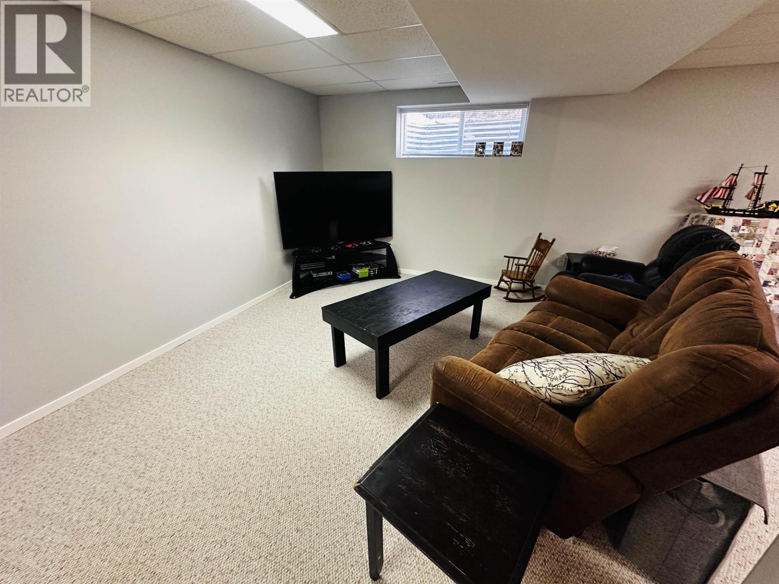 515 9TH AVENUE, Burns Lake