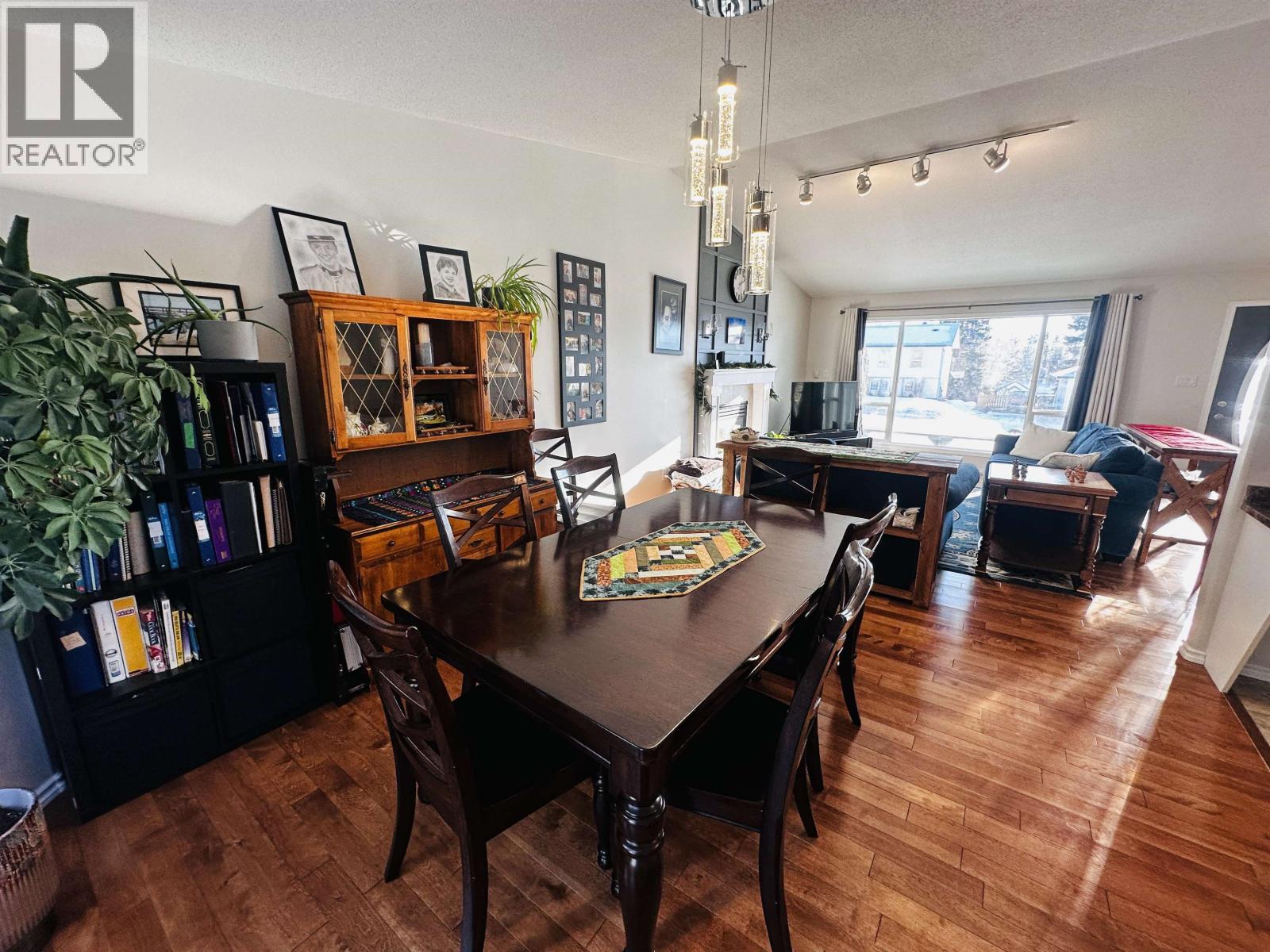 515 9TH AVENUE, Burns Lake