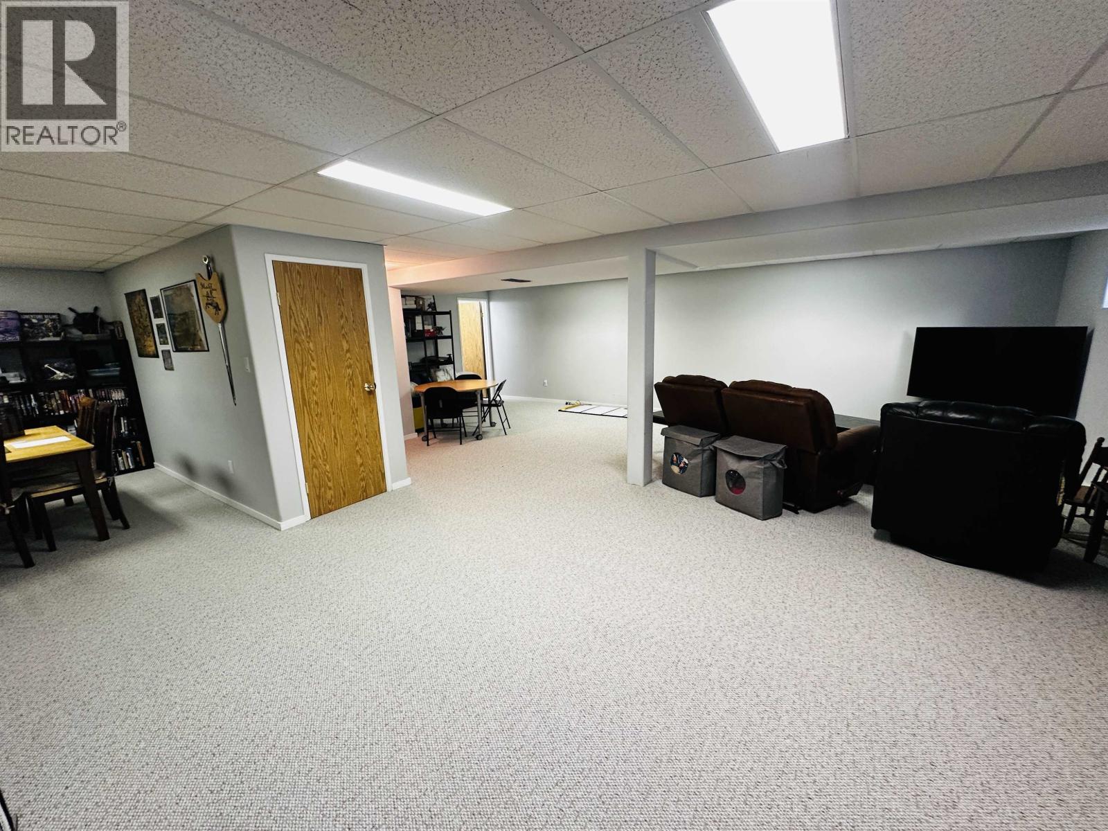 515 9TH AVENUE, Burns Lake