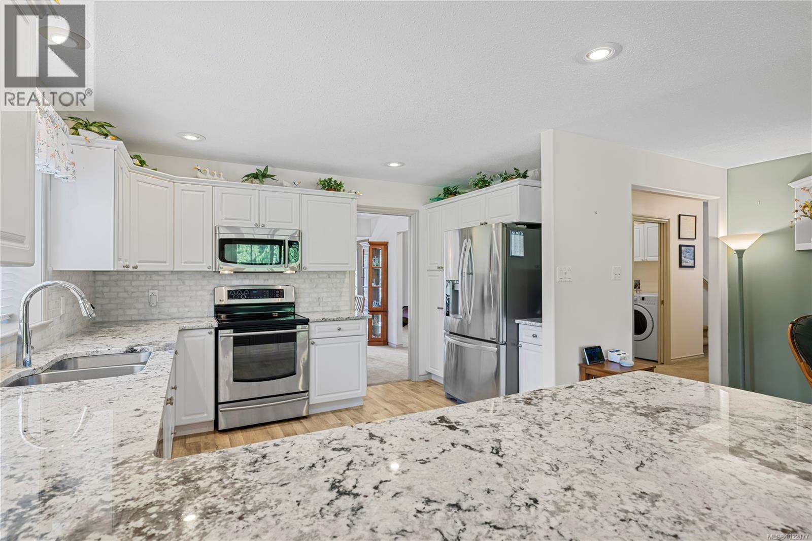 726 Drew Rd, Parksville